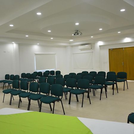 Hotel Confort Ariari Гранада Екстериор снимка
