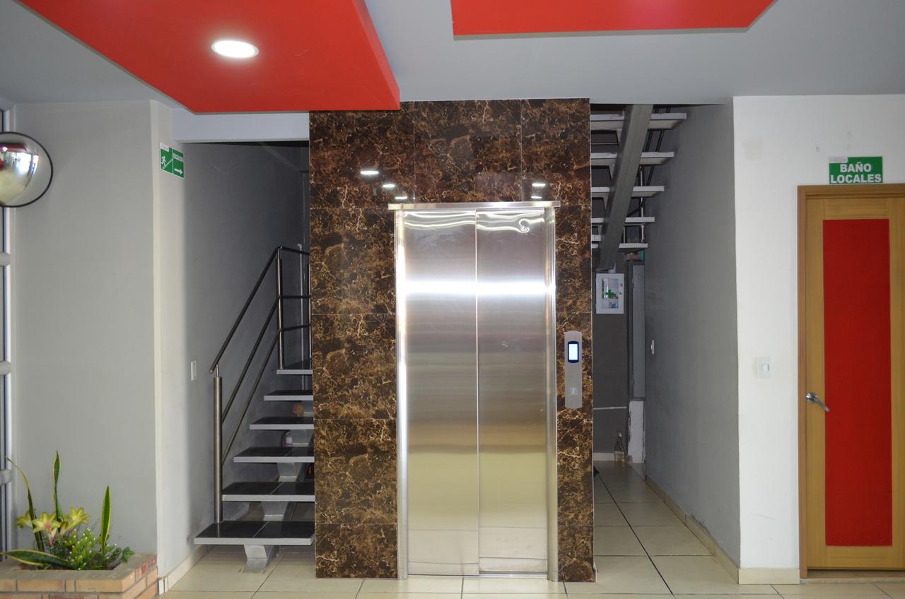 Hotel Confort Ariari Гранада Екстериор снимка