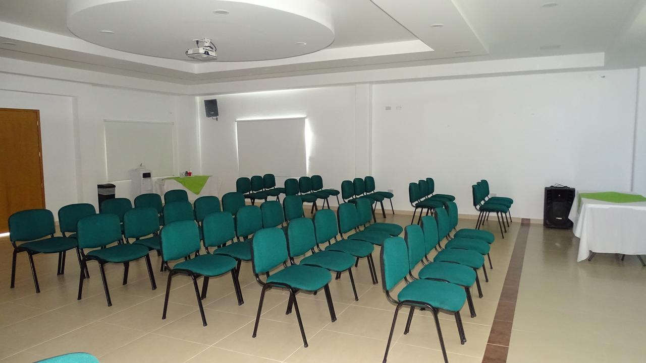 Hotel Confort Ariari Гранада Екстериор снимка