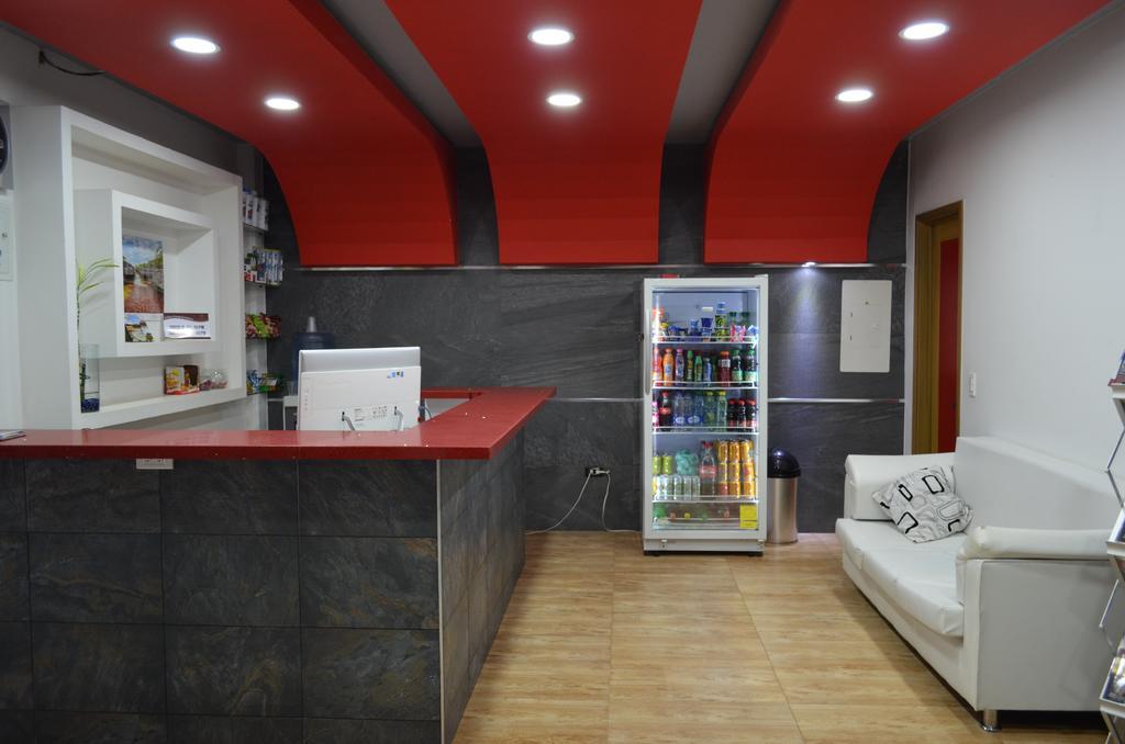 Hotel Confort Ariari Гранада Екстериор снимка