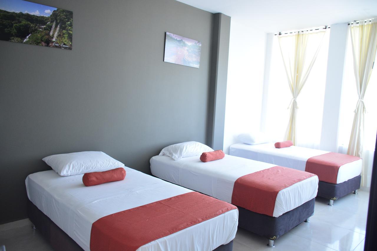 Hotel Confort Ariari Гранада Екстериор снимка